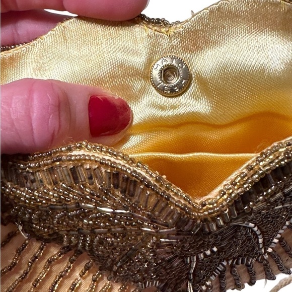 Vintage Le Regale Gold Beaded Cocktail Purse. Perfect for New Years🥂🎉🎊 - Picture 6 of 16